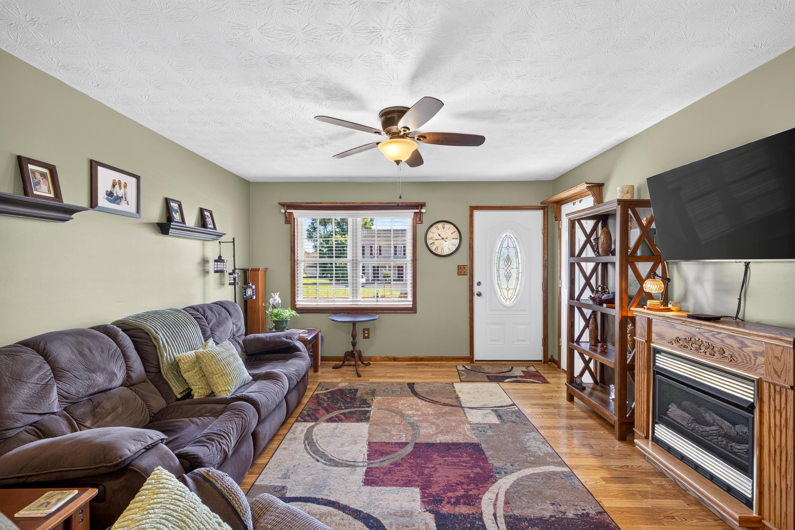 2400 MOSLEY ST, WAYNESBORO, Virginia 22980, 3 Bedrooms Bedrooms, ,2 BathroomsBathrooms,Residential,2400 MOSLEY ST,678670 MLS # 678670