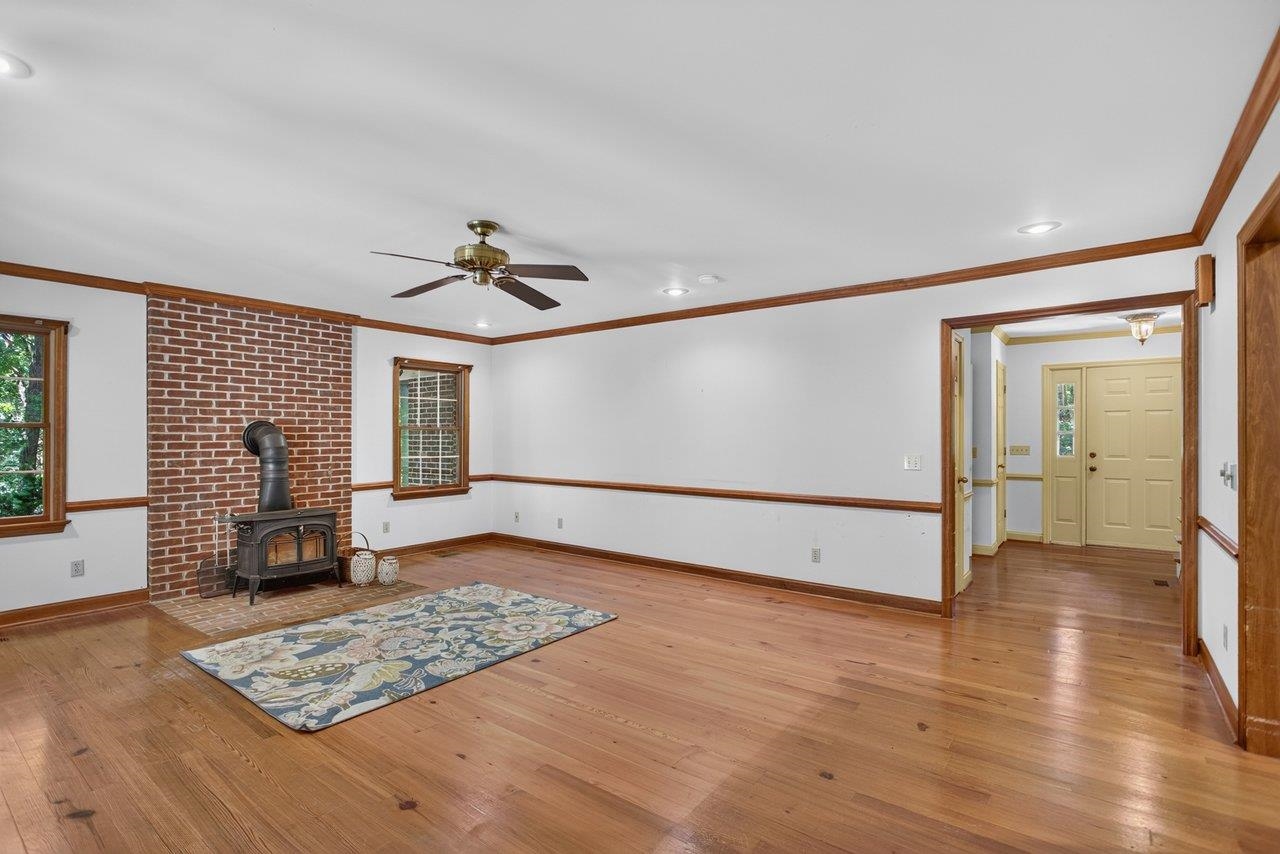 926 TRINITY CHURCH RD, ROCKINGHAM, Virginia 22802, 4 Bedrooms Bedrooms, ,3 BathroomsBathrooms,Residential,926 TRINITY CHURCH RD,678725 MLS # 678725