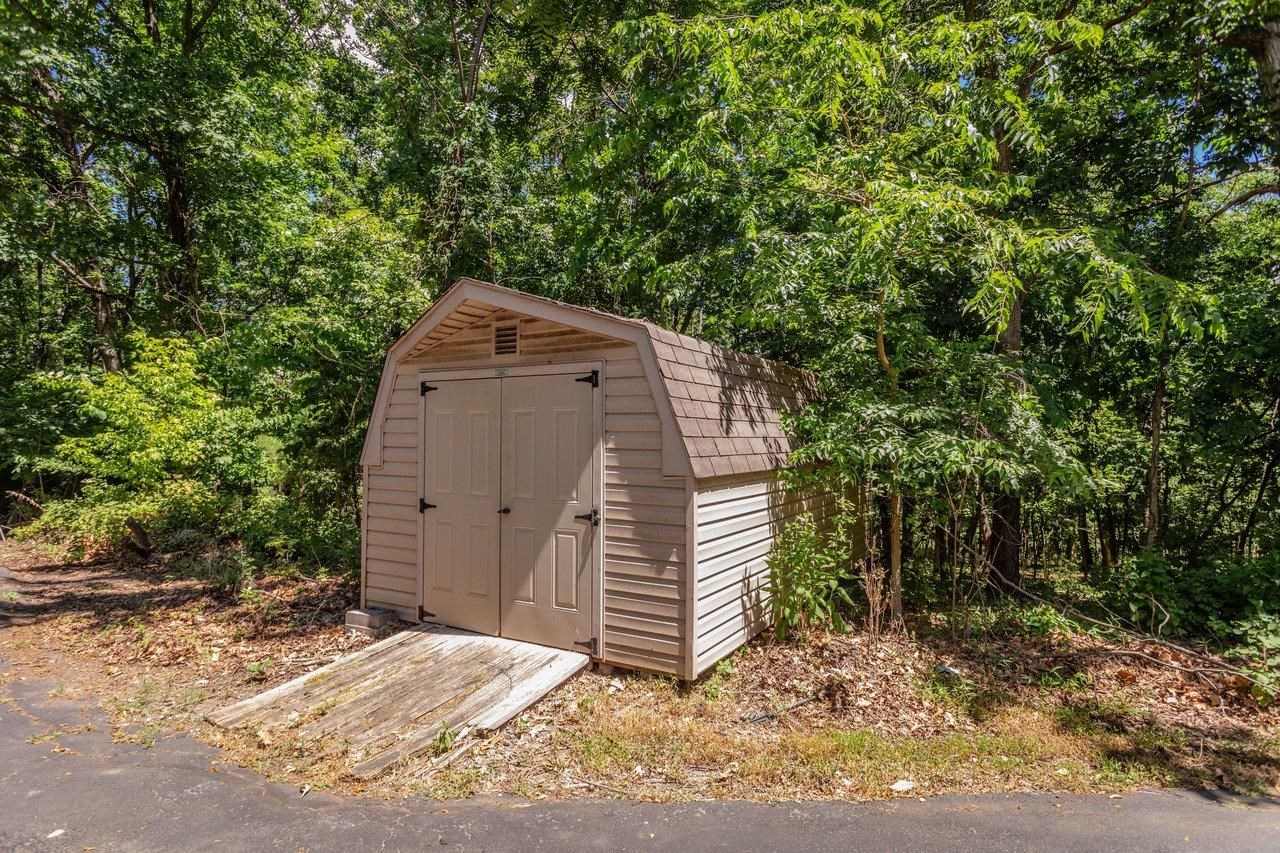 926 TRINITY CHURCH RD, ROCKINGHAM, Virginia 22802, 4 Bedrooms Bedrooms, ,3 BathroomsBathrooms,Residential,926 TRINITY CHURCH RD,678725 MLS # 678725
