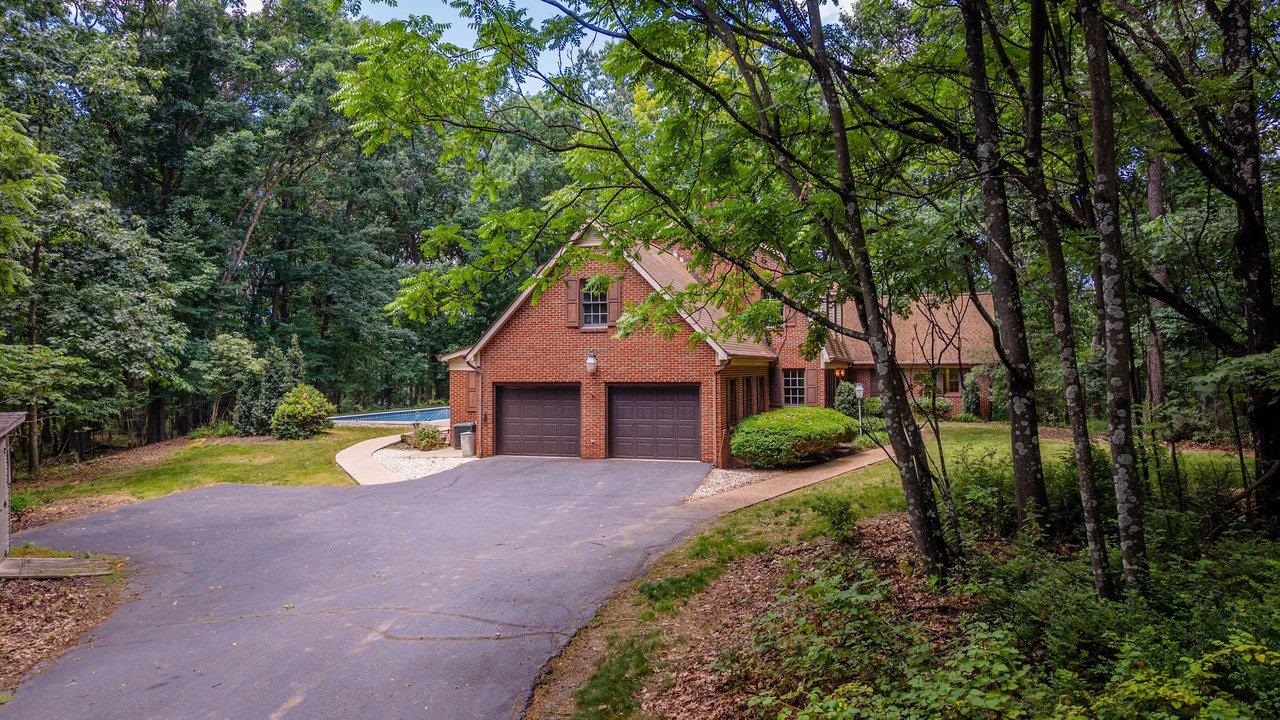 926 TRINITY CHURCH RD, ROCKINGHAM, Virginia 22802, 4 Bedrooms Bedrooms, ,3 BathroomsBathrooms,Residential,926 TRINITY CHURCH RD,678725 MLS # 678725