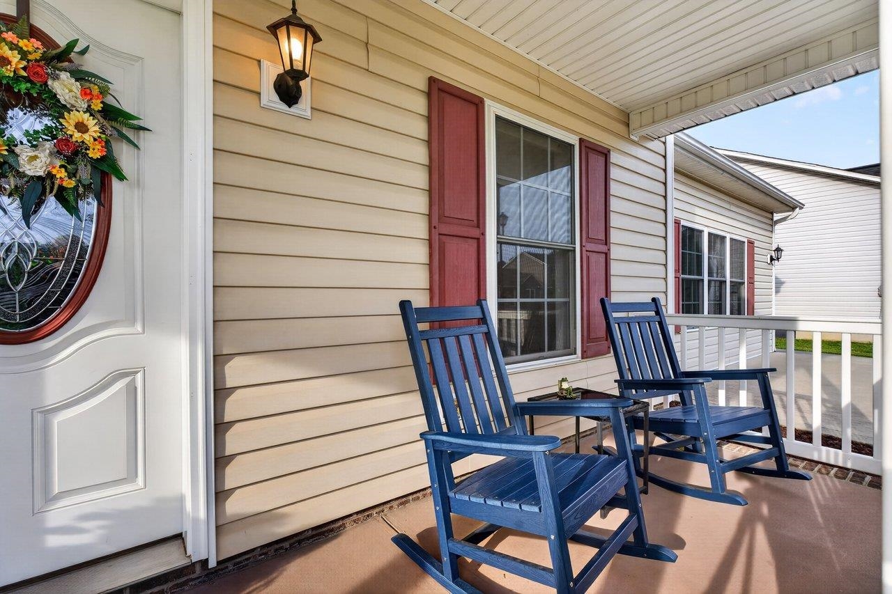 264 DYLAN CIR, BRIDGEWATER, Virginia 22812, 4 Bedrooms Bedrooms, ,2 BathroomsBathrooms,Residential,264 DYLAN CIR,678745 MLS # 678745