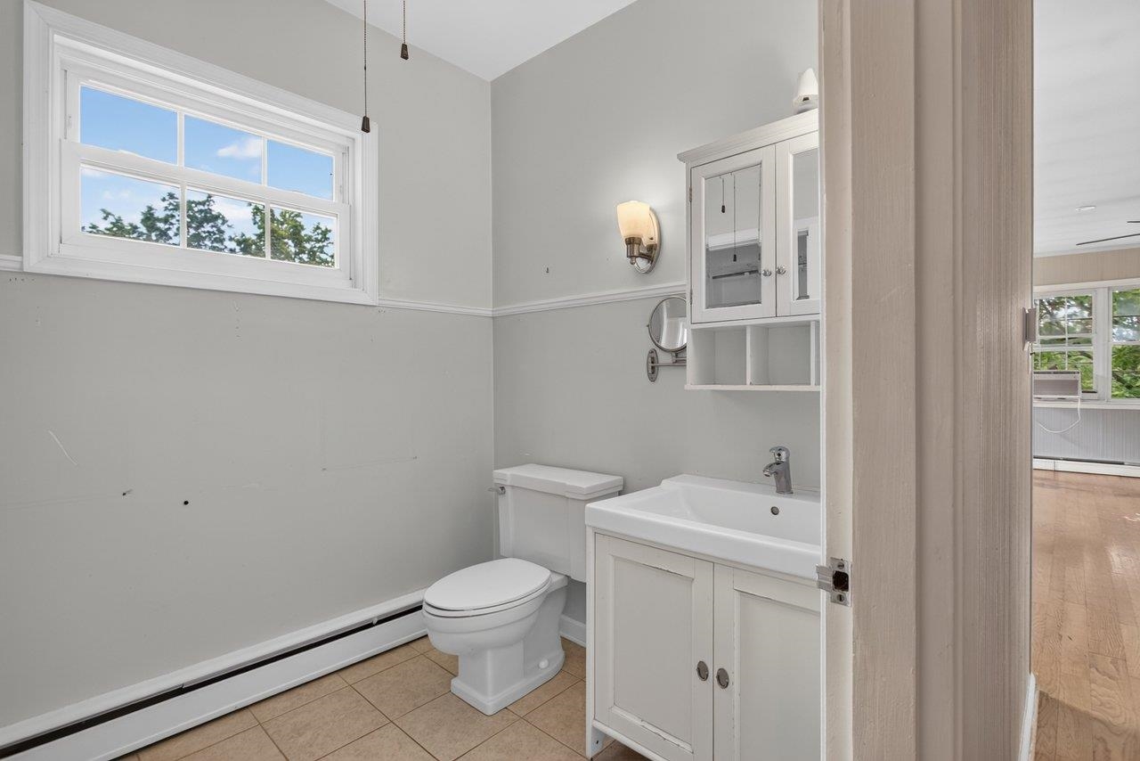 450 MOUNTAIN VIEW DR, STAUNTON, Virginia 24401, 2 Bedrooms Bedrooms, ,1 BathroomBathrooms,Residential,450 MOUNTAIN VIEW DR,678780 MLS # 678780
