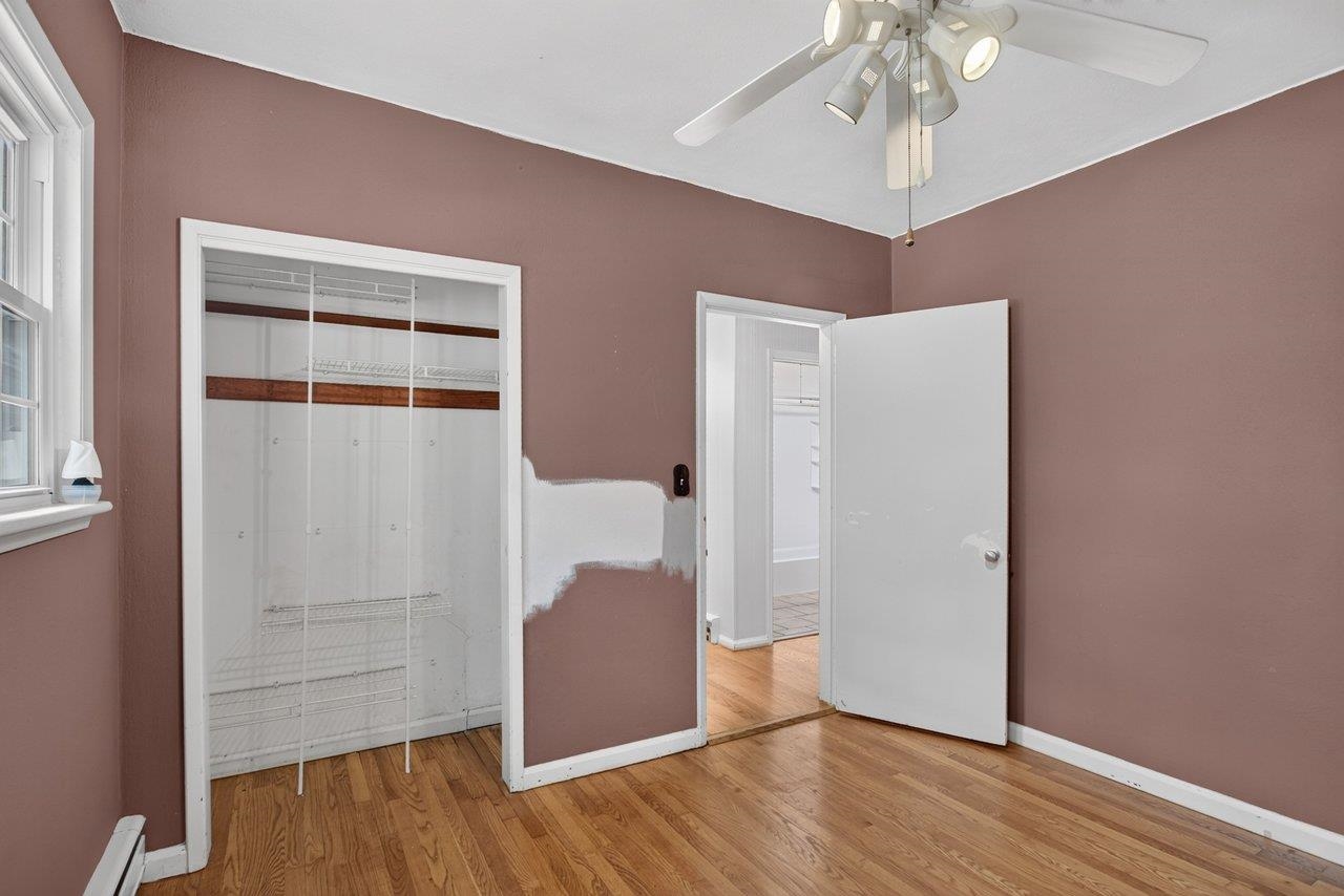 450 MOUNTAIN VIEW DR, STAUNTON, Virginia 24401, 2 Bedrooms Bedrooms, ,1 BathroomBathrooms,Residential,450 MOUNTAIN VIEW DR,678780 MLS # 678780