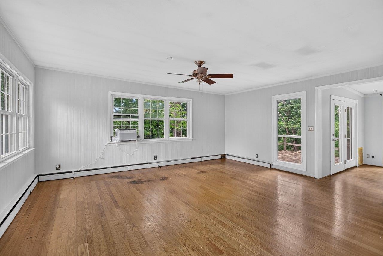 450 MOUNTAIN VIEW DR, STAUNTON, Virginia 24401, 2 Bedrooms Bedrooms, ,1 BathroomBathrooms,Residential,450 MOUNTAIN VIEW DR,678780 MLS # 678780