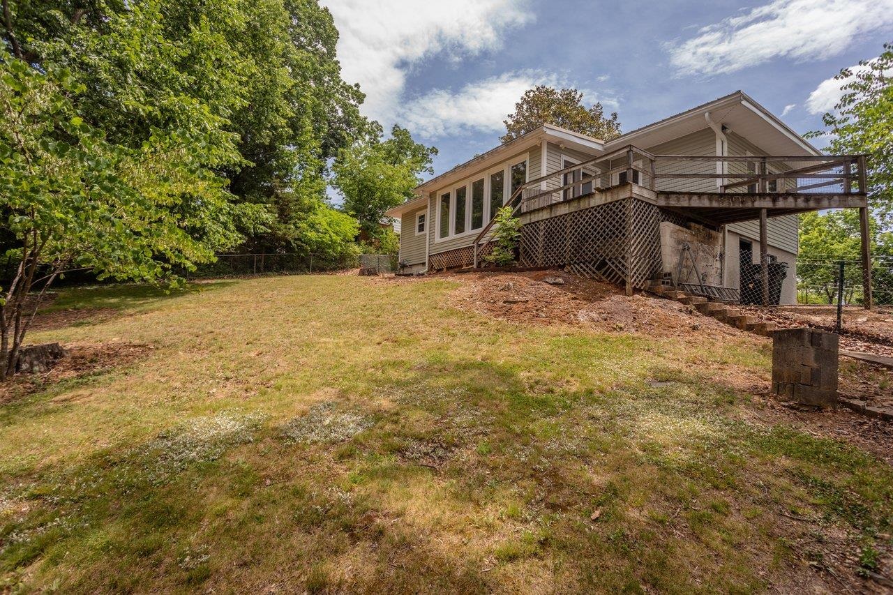 450 MOUNTAIN VIEW DR, STAUNTON, Virginia 24401, 2 Bedrooms Bedrooms, ,1 BathroomBathrooms,Residential,450 MOUNTAIN VIEW DR,678780 MLS # 678780