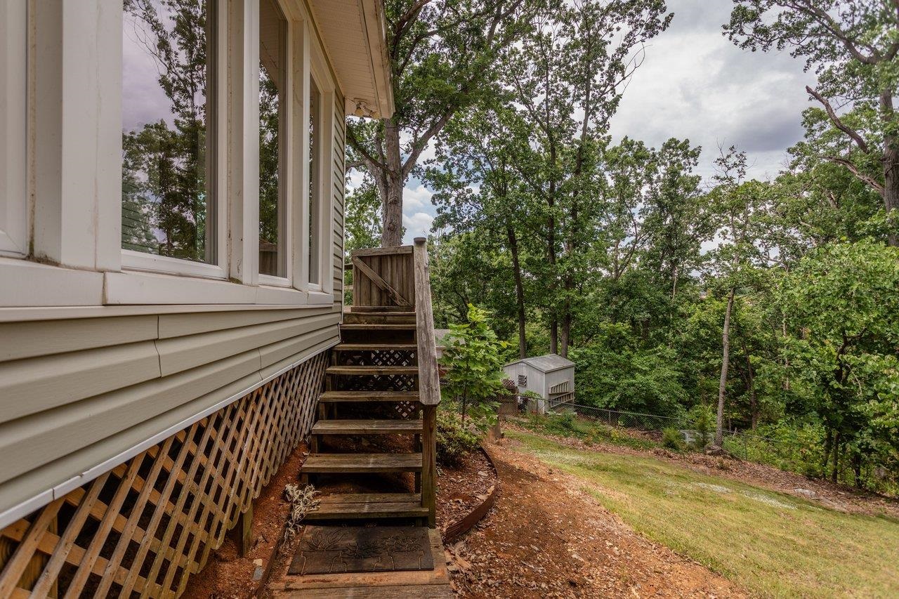 450 MOUNTAIN VIEW DR, STAUNTON, Virginia 24401, 2 Bedrooms Bedrooms, ,1 BathroomBathrooms,Residential,450 MOUNTAIN VIEW DR,678780 MLS # 678780