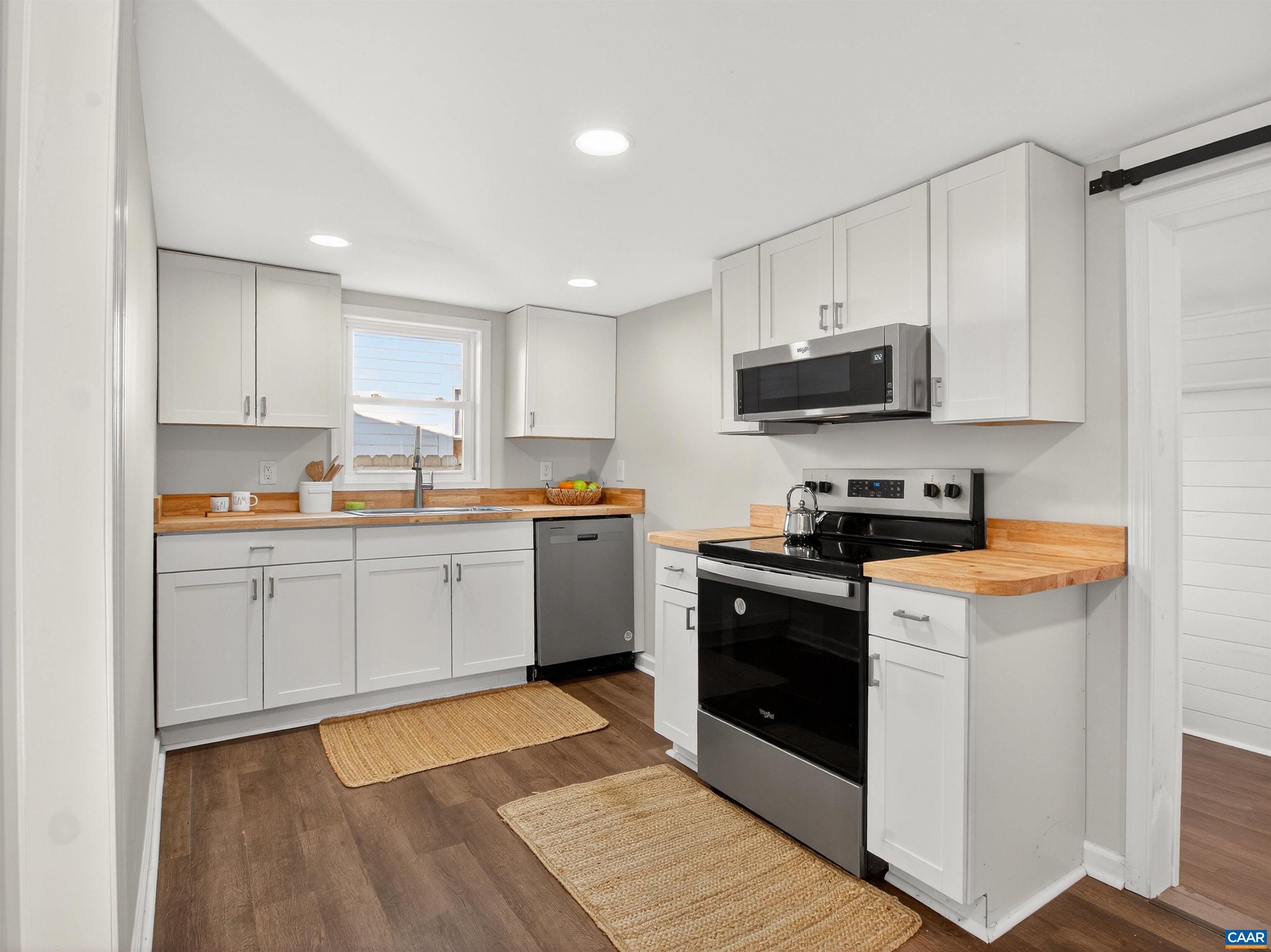 419 QUARRY RD, CHARLOTTESVILLE, Virginia 22902, 3 Bedrooms Bedrooms, ,1 BathroomBathrooms,Residential,419 QUARRY RD,678884 MLS # 678884