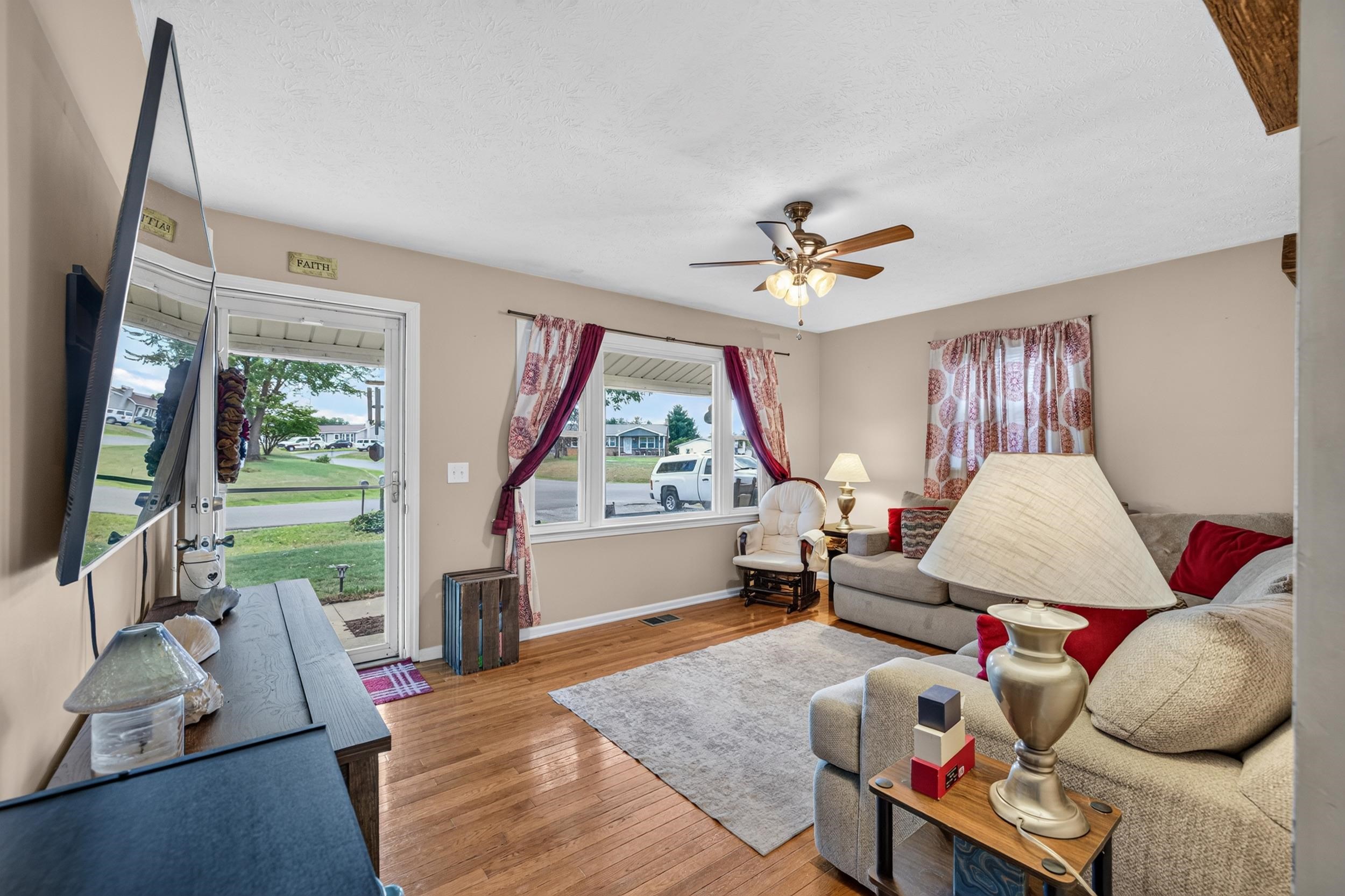 349 WALKER WAY, TIMBERVILLE, Virginia 22853, 3 Bedrooms Bedrooms, ,1 BathroomBathrooms,Residential,349 WALKER WAY,678888 MLS # 678888