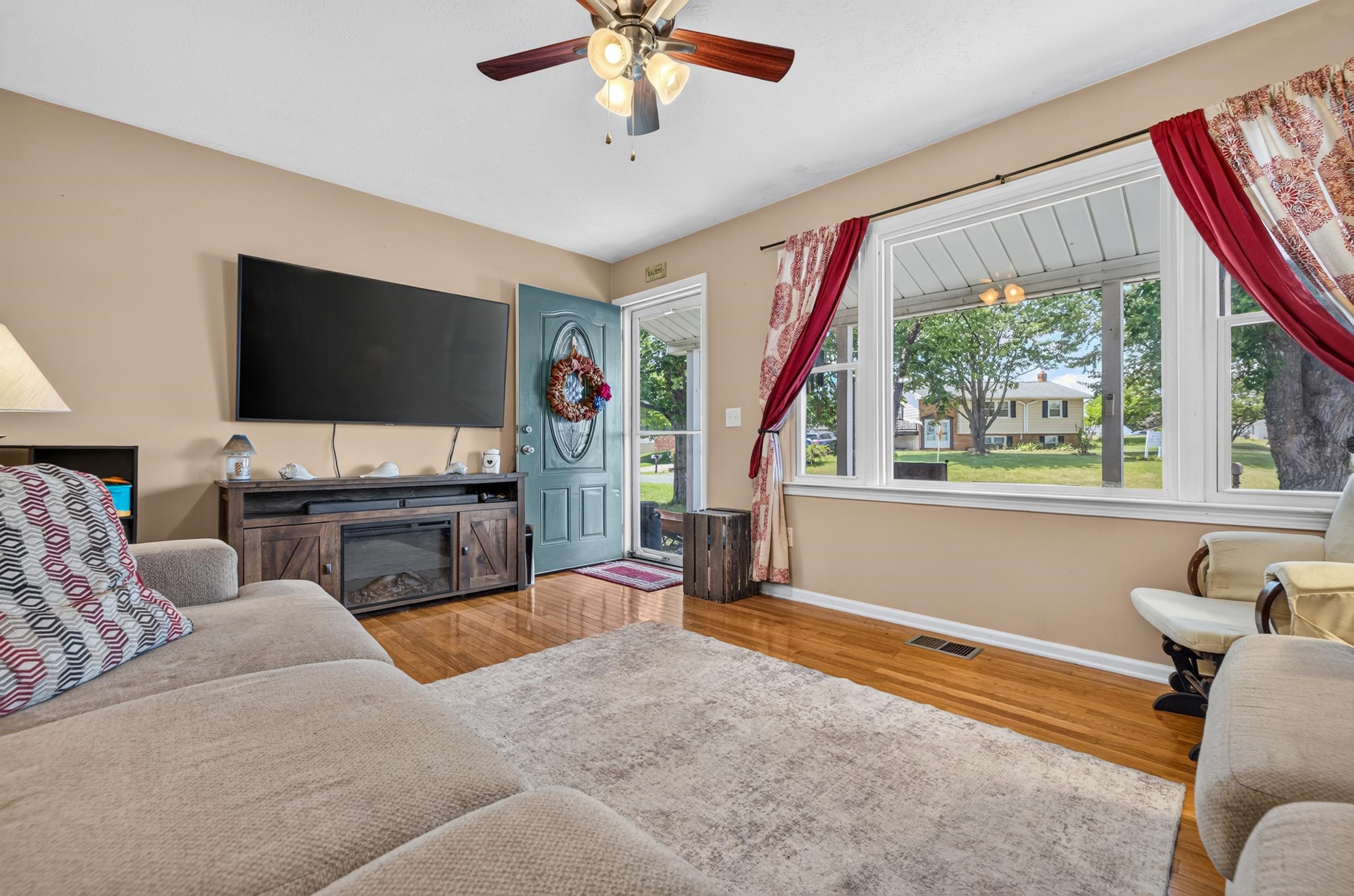 349 WALKER WAY, TIMBERVILLE, Virginia 22853, 3 Bedrooms Bedrooms, ,1 BathroomBathrooms,Residential,349 WALKER WAY,678888 MLS # 678888