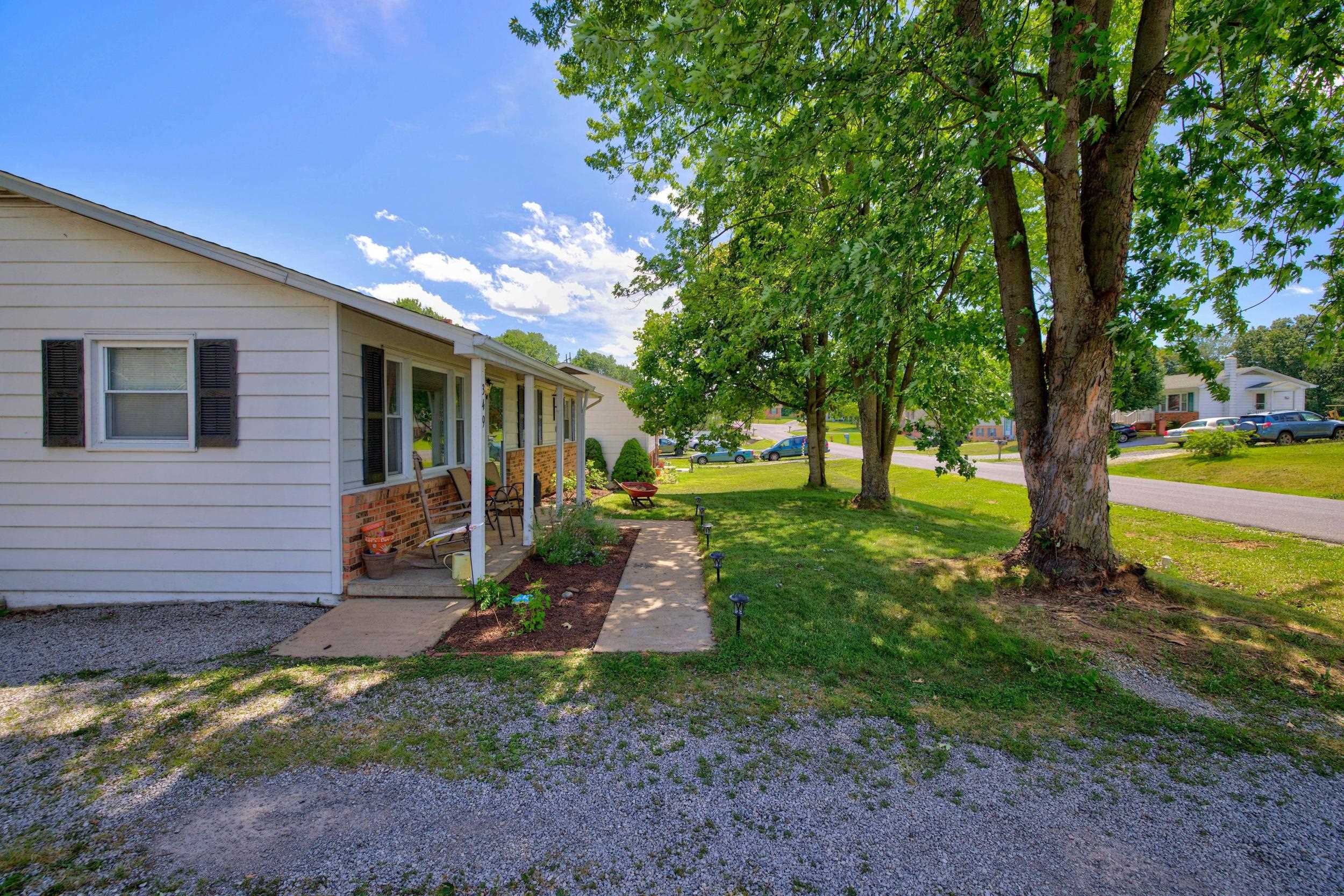 349 WALKER WAY, TIMBERVILLE, Virginia 22853, 3 Bedrooms Bedrooms, ,1 BathroomBathrooms,Residential,349 WALKER WAY,678888 MLS # 678888