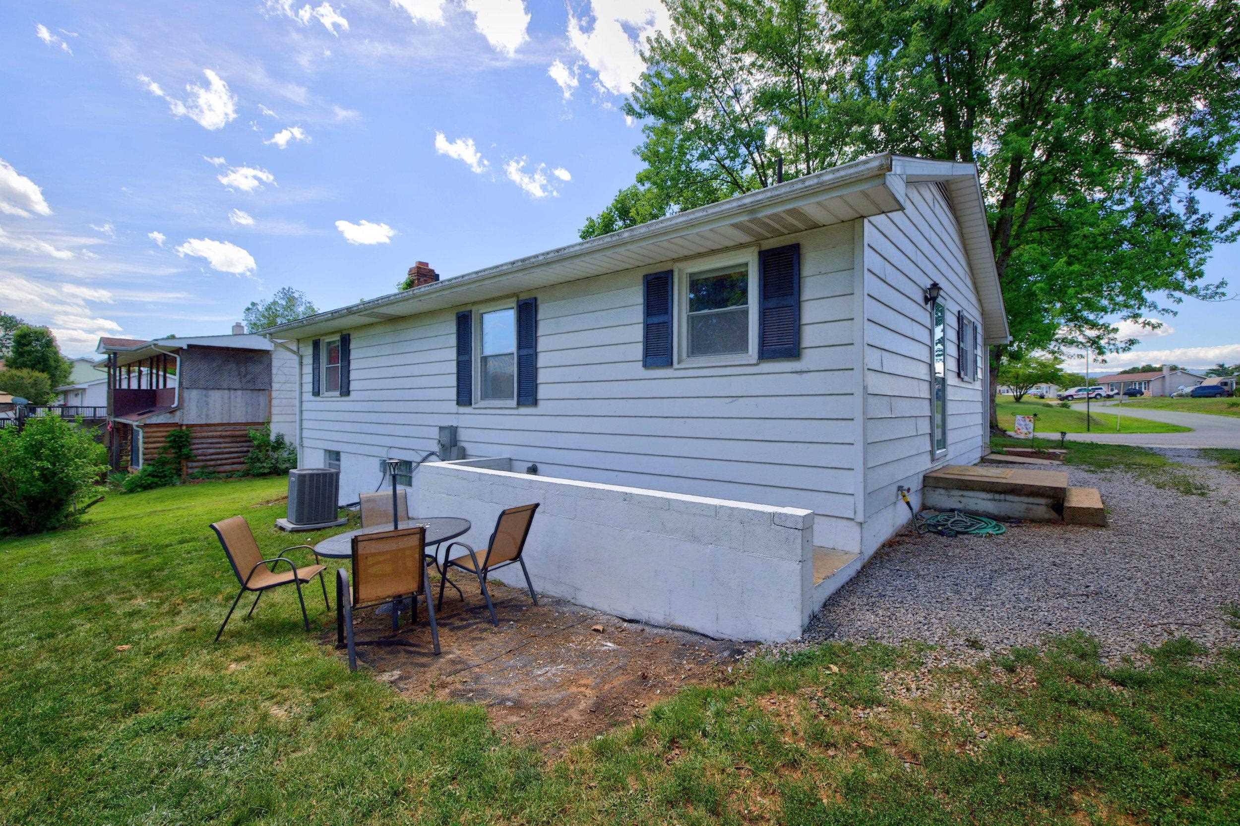 349 WALKER WAY, TIMBERVILLE, Virginia 22853, 3 Bedrooms Bedrooms, ,1 BathroomBathrooms,Residential,349 WALKER WAY,678888 MLS # 678888