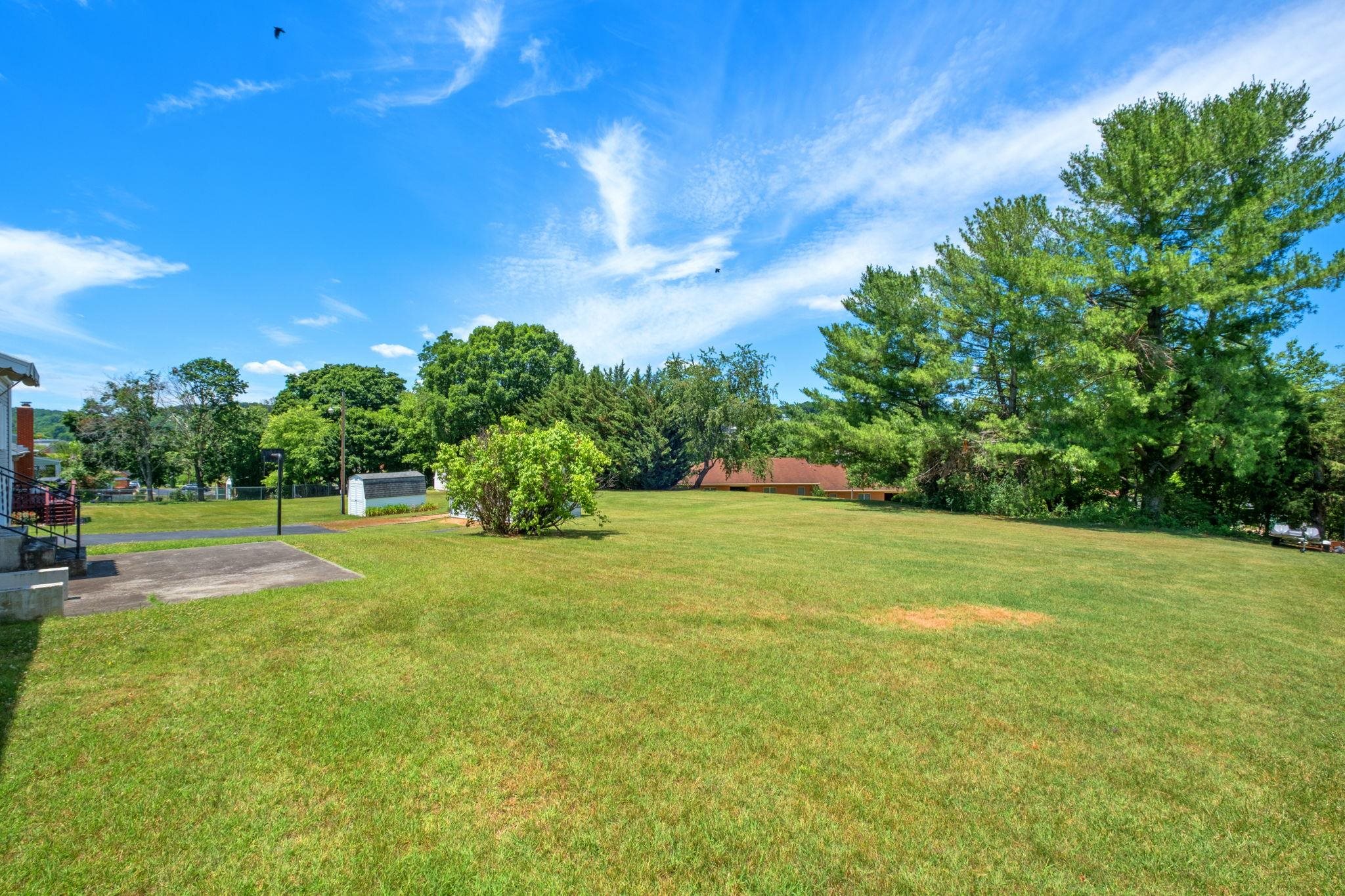 40 SUNSET BLVD, STAUNTON, Virginia 24401, 3 Bedrooms Bedrooms, ,1 BathroomBathrooms,Residential,40 SUNSET BLVD,678890 MLS # 678890