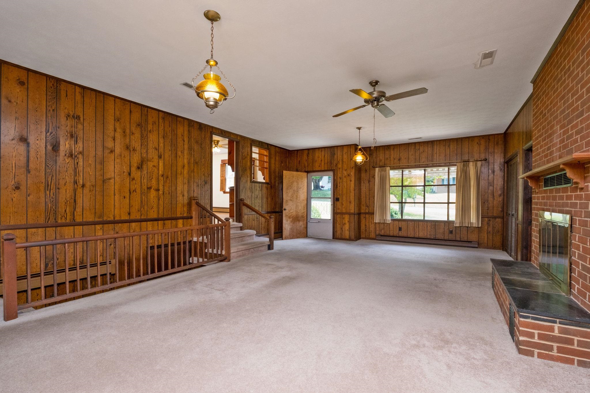 40 SUNSET BLVD, STAUNTON, Virginia 24401, 3 Bedrooms Bedrooms, ,1 BathroomBathrooms,Residential,40 SUNSET BLVD,678890 MLS # 678890
