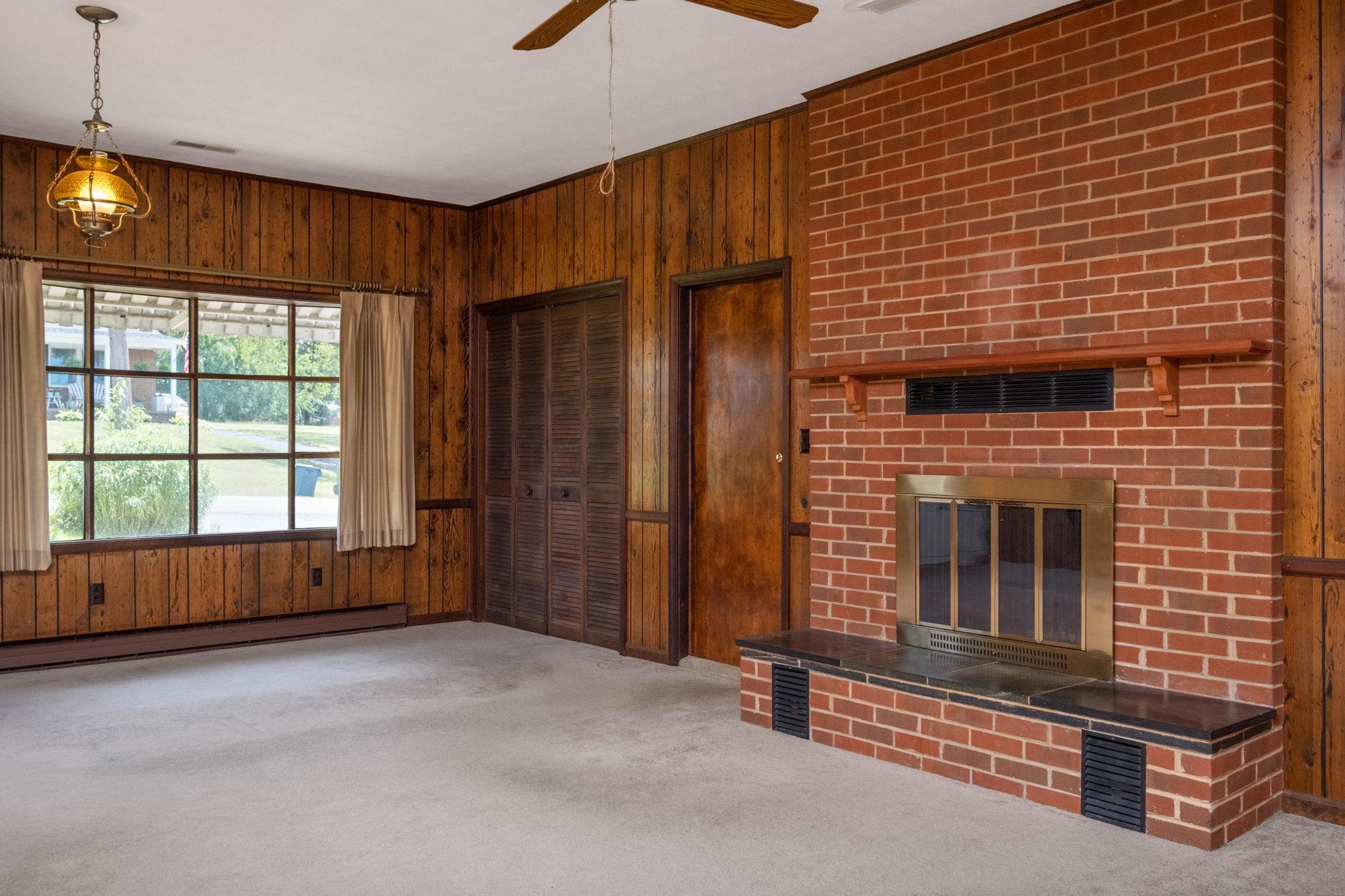 40 SUNSET BLVD, STAUNTON, Virginia 24401, 3 Bedrooms Bedrooms, ,1 BathroomBathrooms,Residential,40 SUNSET BLVD,678890 MLS # 678890