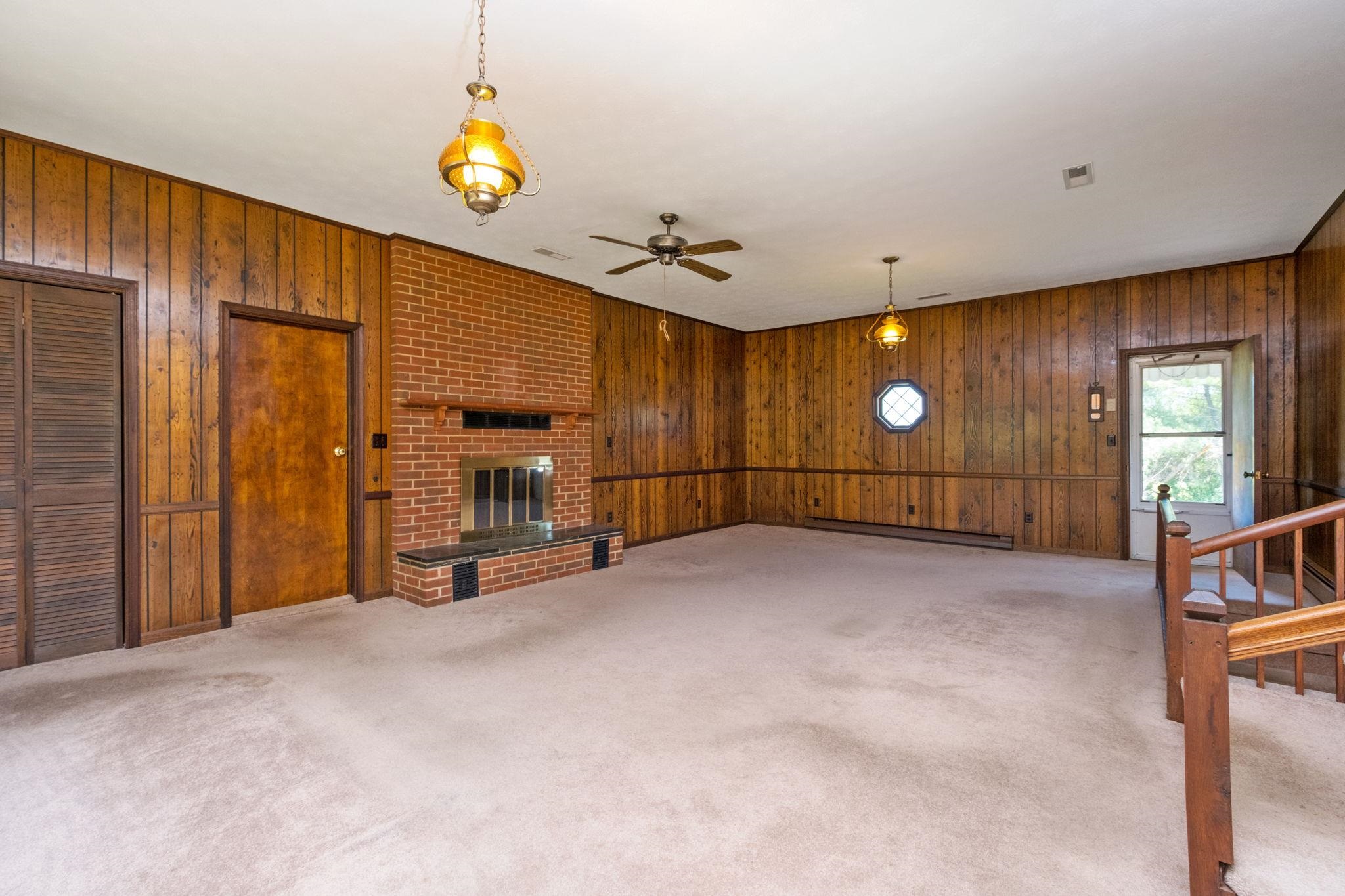 40 SUNSET BLVD, STAUNTON, Virginia 24401, 3 Bedrooms Bedrooms, ,1 BathroomBathrooms,Residential,40 SUNSET BLVD,678890 MLS # 678890