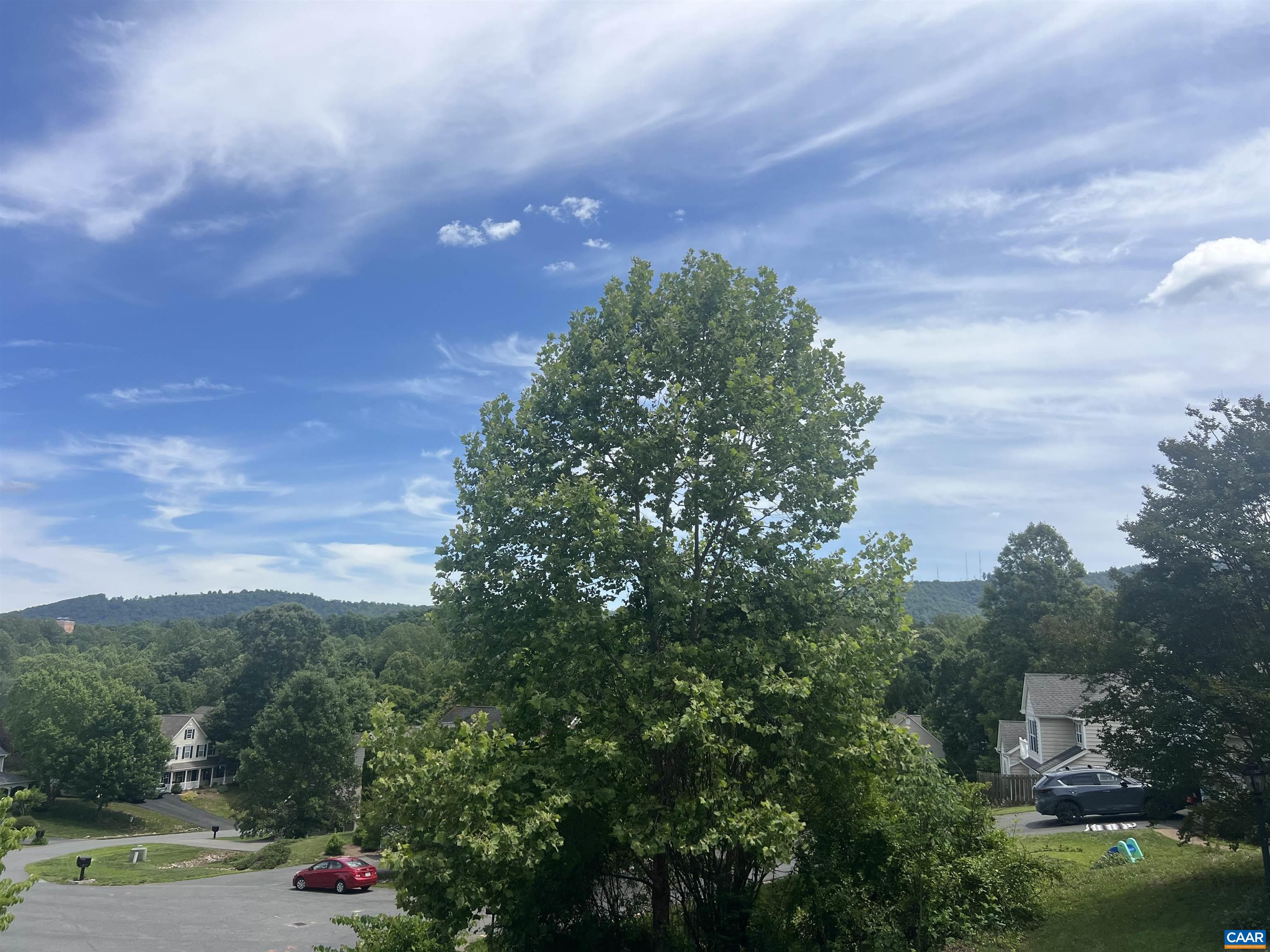 560 ROLLING VALLEY CT, CHARLOTTESVILLE, Virginia 22902, 5 Bedrooms Bedrooms, ,2 BathroomsBathrooms,Residential,560 ROLLING VALLEY CT,678891 MLS # 678891