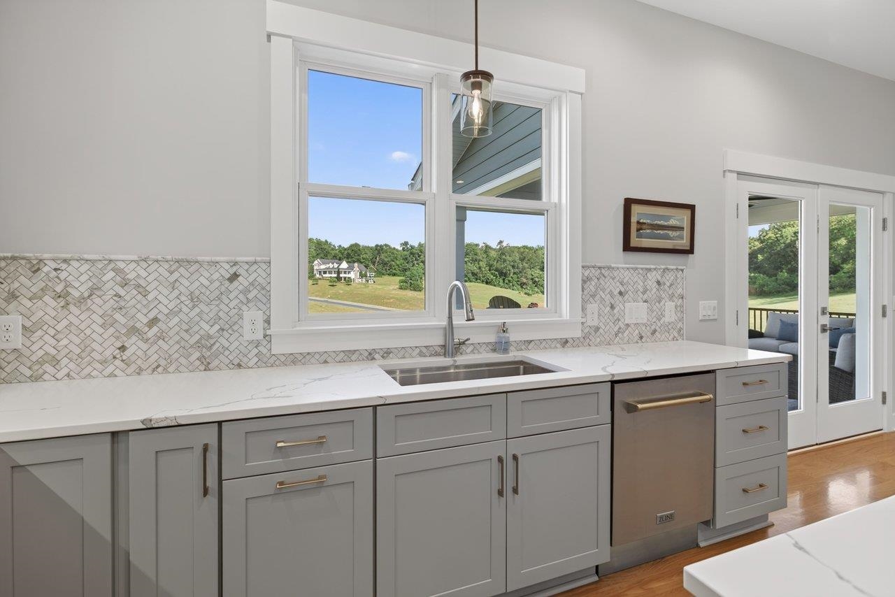 2530 HUNTINGTON SPRINGS DR, ROCKINGHAM, Virginia 22801, 5 Bedrooms Bedrooms, ,4 BathroomsBathrooms,Residential,2530 HUNTINGTON SPRINGS DR,678892 MLS # 678892