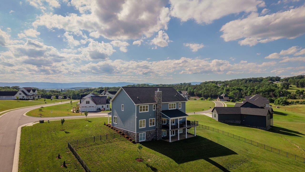 2530 HUNTINGTON SPRINGS DR, ROCKINGHAM, Virginia 22801, 5 Bedrooms Bedrooms, ,4 BathroomsBathrooms,Residential,2530 HUNTINGTON SPRINGS DR,678892 MLS # 678892