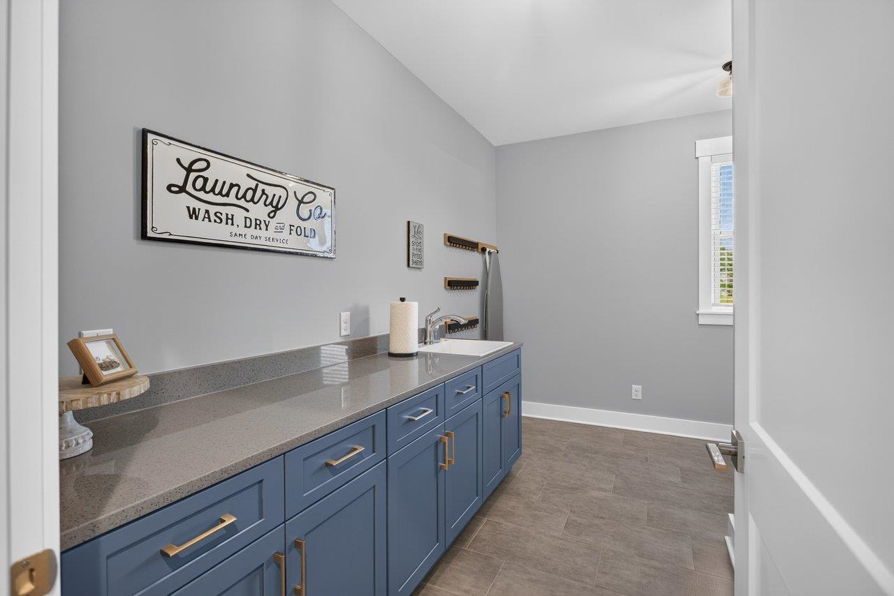 2530 HUNTINGTON SPRINGS DR, ROCKINGHAM, Virginia 22801, 5 Bedrooms Bedrooms, ,4 BathroomsBathrooms,Residential,2530 HUNTINGTON SPRINGS DR,678892 MLS # 678892