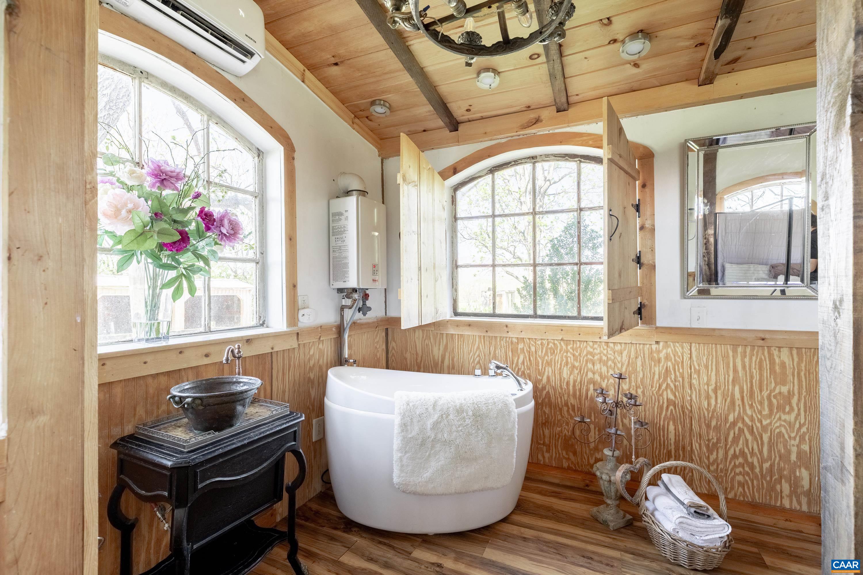 2416 LOWESVILLE RD, AMHERST, Virginia 24521, 6 Bedrooms Bedrooms, ,6 BathroomsBathrooms,Residential,Fairview Estate,2416 LOWESVILLE RD,678899 MLS # 678899