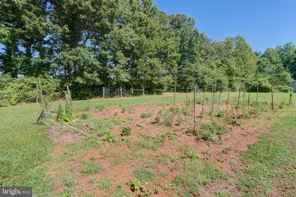4319 INDIAN CREEK RD, MINERAL, Virginia 23117, 3 Bedrooms Bedrooms, ,2 BathroomsBathrooms,Residential,4319 INDIAN CREEK RD,VALA2010112 MLS # VALA2010112