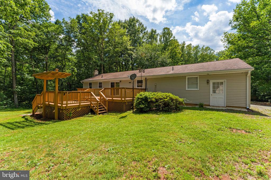 11053 BRENT TOWN RD, CATLETT, Virginia 20119, 3 Bedrooms Bedrooms, ,2 BathroomsBathrooms,Residential,11053 BRENT TOWN RD,VAFQ2022780 MLS # VAFQ2022780