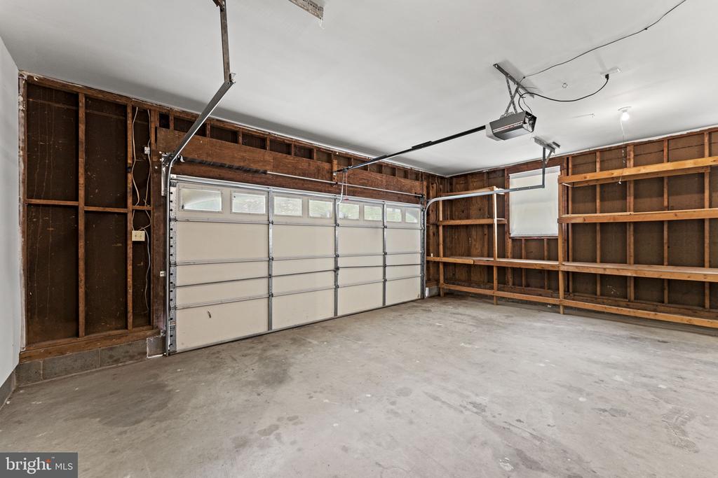 11053 BRENT TOWN RD, CATLETT, Virginia 20119, 3 Bedrooms Bedrooms, ,2 BathroomsBathrooms,Residential,11053 BRENT TOWN RD,VAFQ2022780 MLS # VAFQ2022780