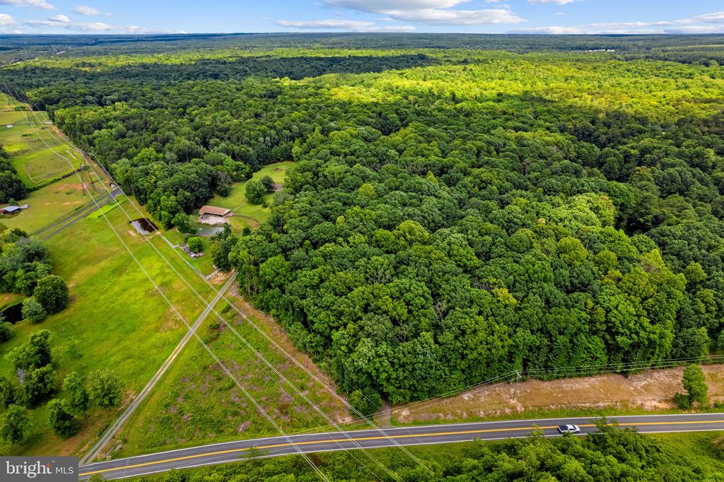 11053 BRENT TOWN RD, CATLETT, Virginia 20119, 3 Bedrooms Bedrooms, ,2 BathroomsBathrooms,Residential,11053 BRENT TOWN RD,VAFQ2022780 MLS # VAFQ2022780