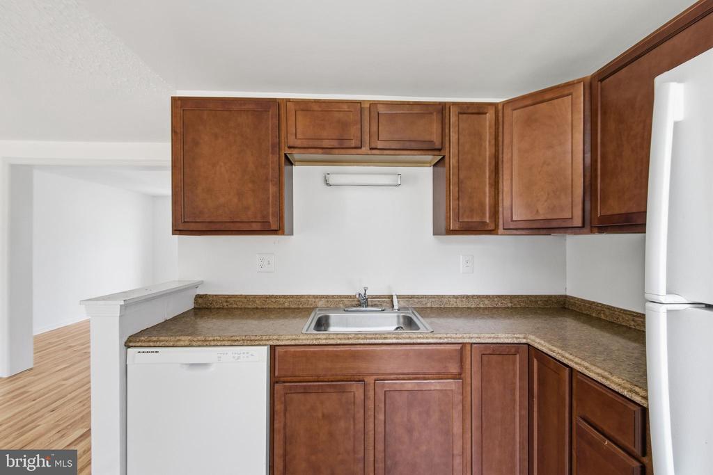 OAK LEAF CT, WARRENTON, Virginia 20186, 3 Bedrooms Bedrooms, ,2 BathroomsBathrooms,Residential,OAK LEAF CT,VAFQ2022694 MLS # VAFQ2022694