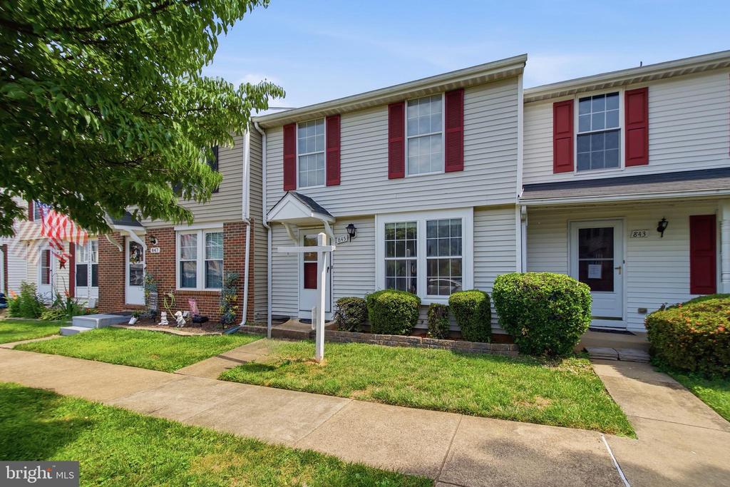 OAK LEAF CT, WARRENTON, Virginia 20186, 3 Bedrooms Bedrooms, ,2 BathroomsBathrooms,Residential,OAK LEAF CT,VAFQ2022694 MLS # VAFQ2022694