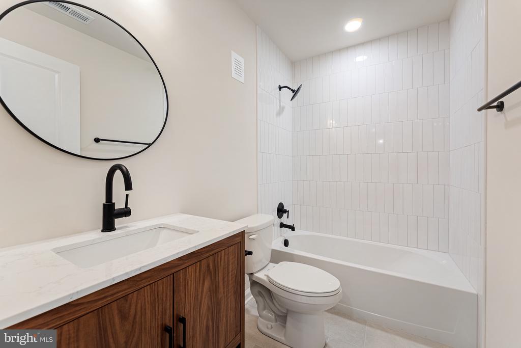 15361 RIDGE RD, GORDONSVILLE, Virginia 22942, 5 Bedrooms Bedrooms, ,4 BathroomsBathrooms,Residential,15361 RIDGE RD,VAOR2014592 MLS # VAOR2014592