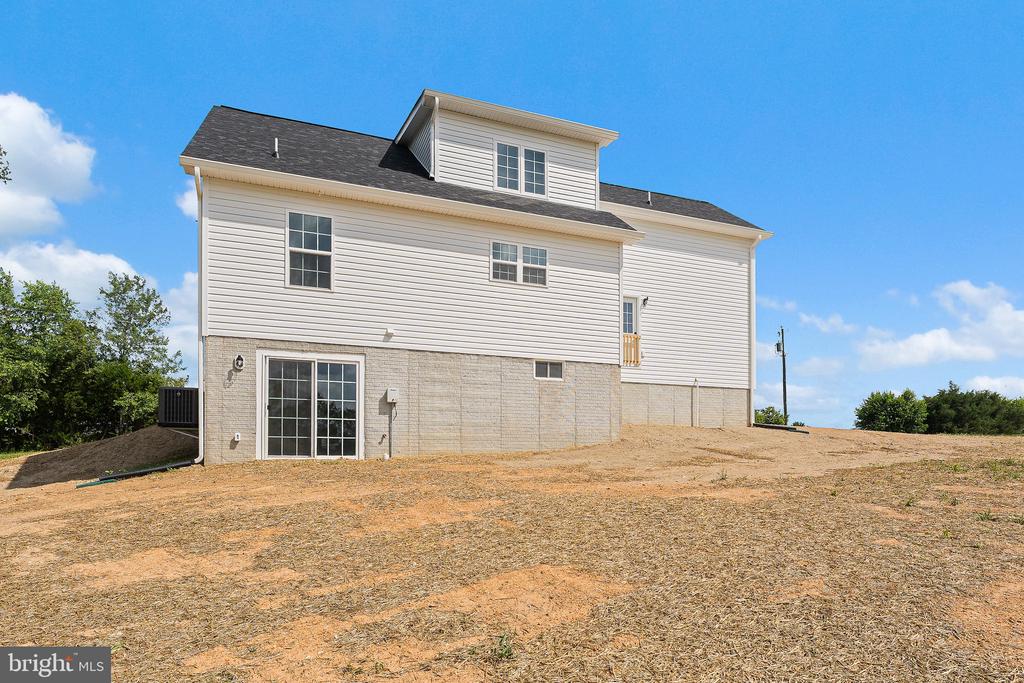 15361 RIDGE RD, GORDONSVILLE, Virginia 22942, 5 Bedrooms Bedrooms, ,4 BathroomsBathrooms,Residential,15361 RIDGE RD,VAOR2014592 MLS # VAOR2014592