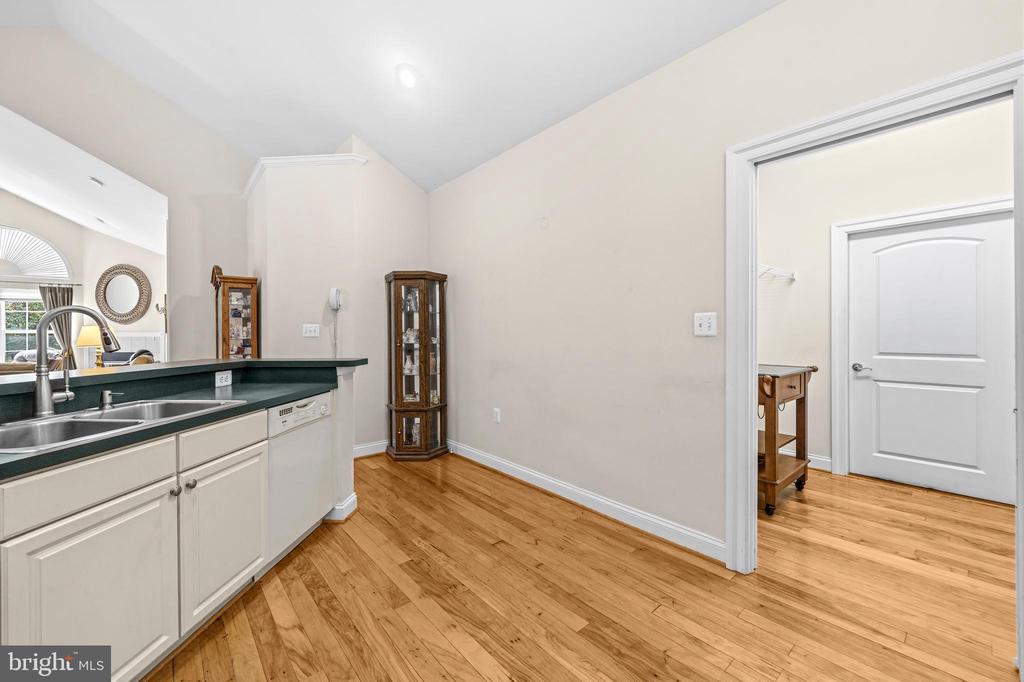 6233 AUTUMN LEAF DR, FREDERICKSBURG, Virginia 22407, 2 Bedrooms Bedrooms, ,2 BathroomsBathrooms,Residential,6233 AUTUMN LEAF DR,VASP2043174 MLS # VASP2043174