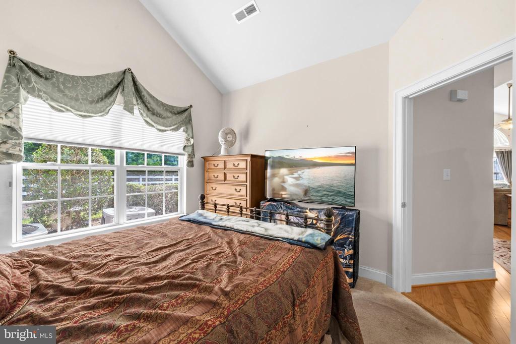 6233 AUTUMN LEAF DR, FREDERICKSBURG, Virginia 22407, 2 Bedrooms Bedrooms, ,2 BathroomsBathrooms,Residential,6233 AUTUMN LEAF DR,VASP2043174 MLS # VASP2043174