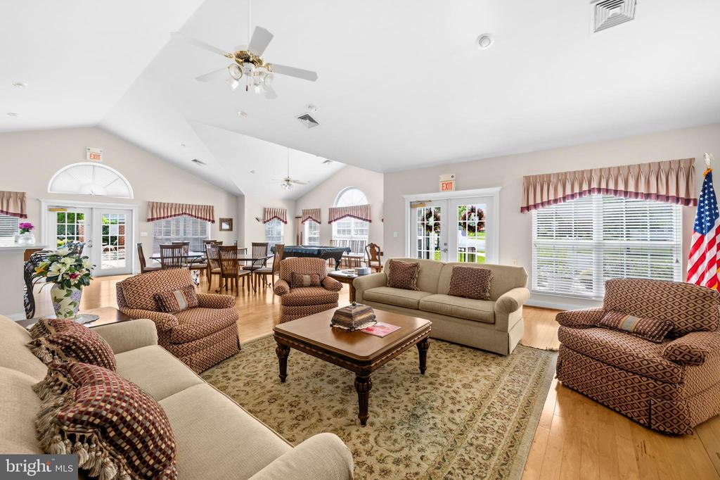 6233 AUTUMN LEAF DR, FREDERICKSBURG, Virginia 22407, 2 Bedrooms Bedrooms, ,2 BathroomsBathrooms,Residential,6233 AUTUMN LEAF DR,VASP2043174 MLS # VASP2043174