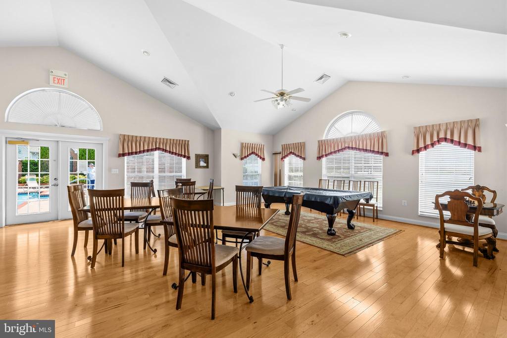 6233 AUTUMN LEAF DR, FREDERICKSBURG, Virginia 22407, 2 Bedrooms Bedrooms, ,2 BathroomsBathrooms,Residential,6233 AUTUMN LEAF DR,VASP2043174 MLS # VASP2043174