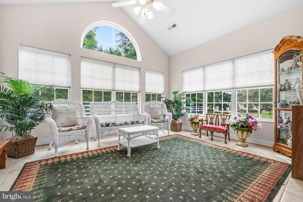 6233 AUTUMN LEAF DR, FREDERICKSBURG, Virginia 22407, 2 Bedrooms Bedrooms, ,2 BathroomsBathrooms,Residential,6233 AUTUMN LEAF DR,VASP2043174 MLS # VASP2043174
