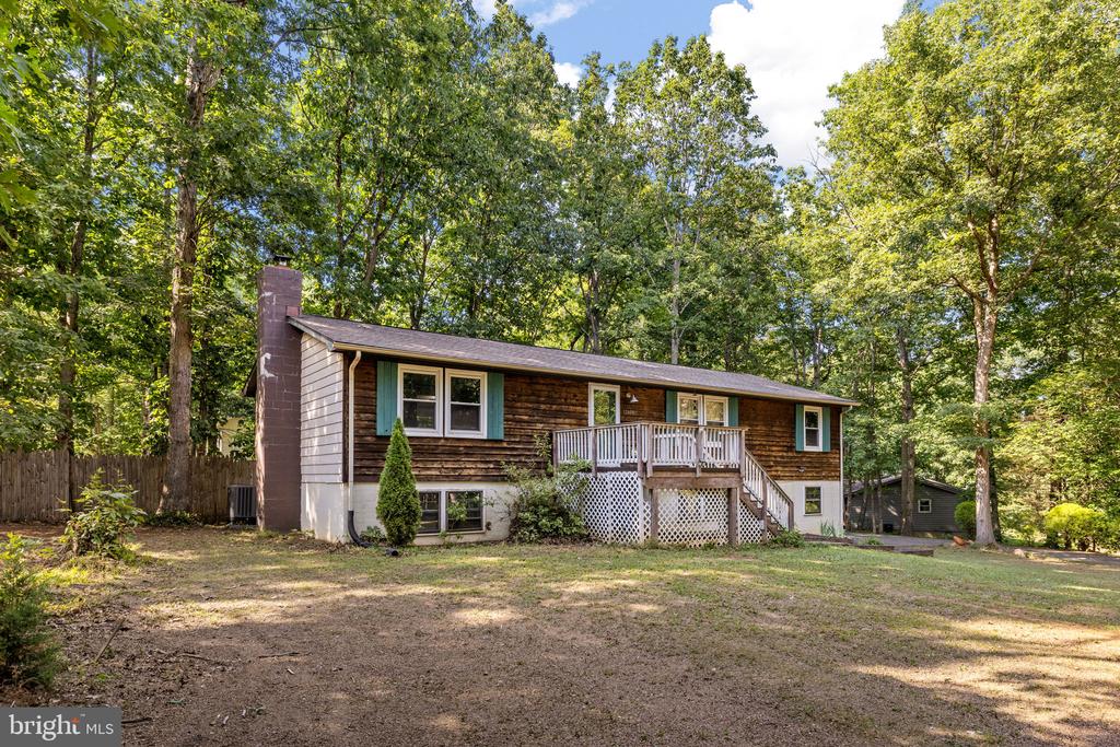 12400 TOLL HOUSE RD, SPOTSYLVANIA, Virginia 22551, 4 Bedrooms Bedrooms, ,2 BathroomsBathrooms,Residential,LAKE WILDERNESS,12400 TOLL HOUSE RD,VASP2043252 MLS # VASP2043252