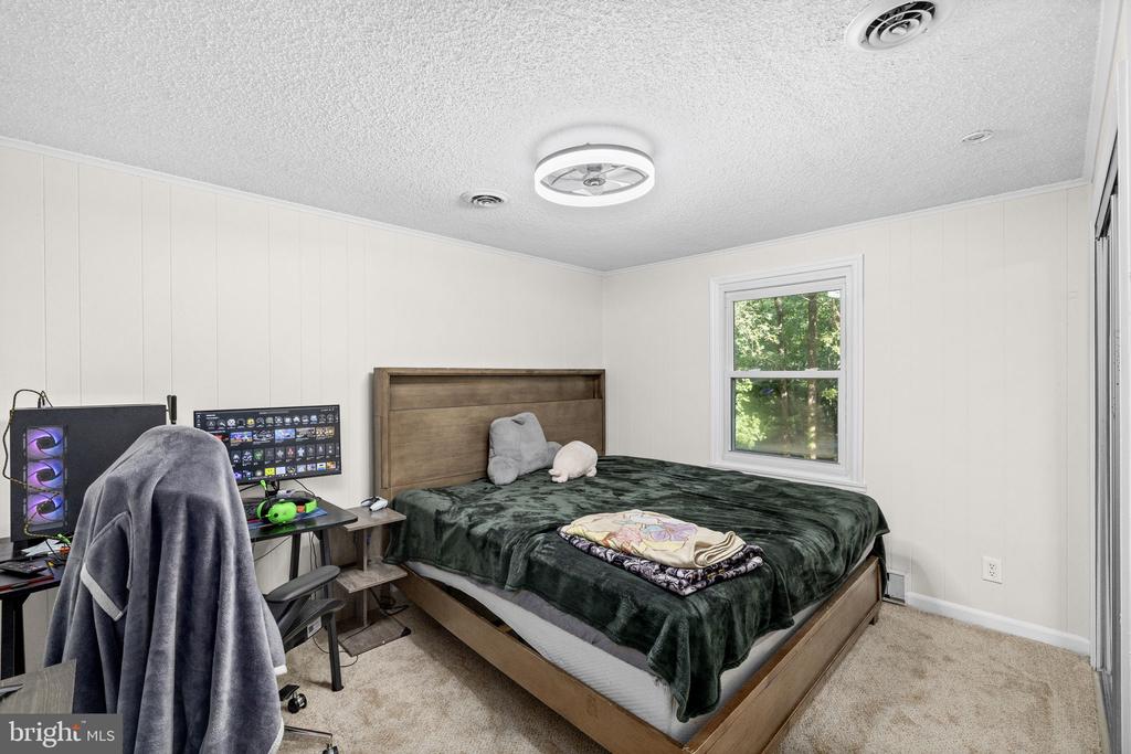 12400 TOLL HOUSE RD, SPOTSYLVANIA, Virginia 22551, 4 Bedrooms Bedrooms, ,2 BathroomsBathrooms,Residential,LAKE WILDERNESS,12400 TOLL HOUSE RD,VASP2043252 MLS # VASP2043252