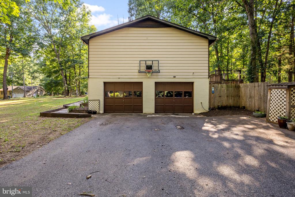 12400 TOLL HOUSE RD, SPOTSYLVANIA, Virginia 22551, 4 Bedrooms Bedrooms, ,2 BathroomsBathrooms,Residential,LAKE WILDERNESS,12400 TOLL HOUSE RD,VASP2043252 MLS # VASP2043252