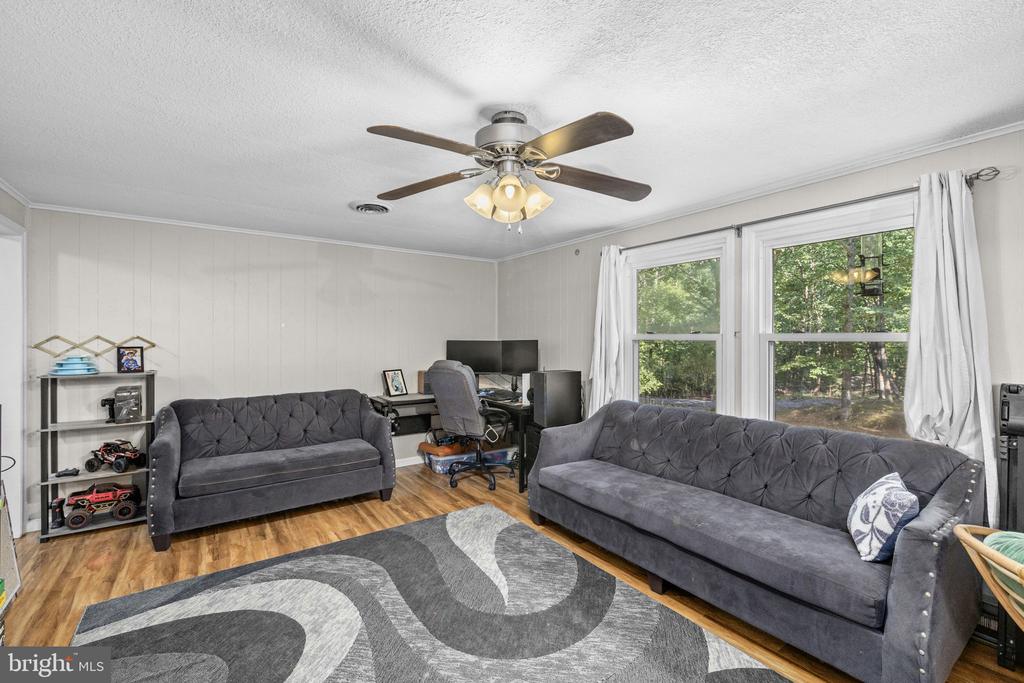 12400 TOLL HOUSE RD, SPOTSYLVANIA, Virginia 22551, 4 Bedrooms Bedrooms, ,2 BathroomsBathrooms,Residential,LAKE WILDERNESS,12400 TOLL HOUSE RD,VASP2043252 MLS # VASP2043252