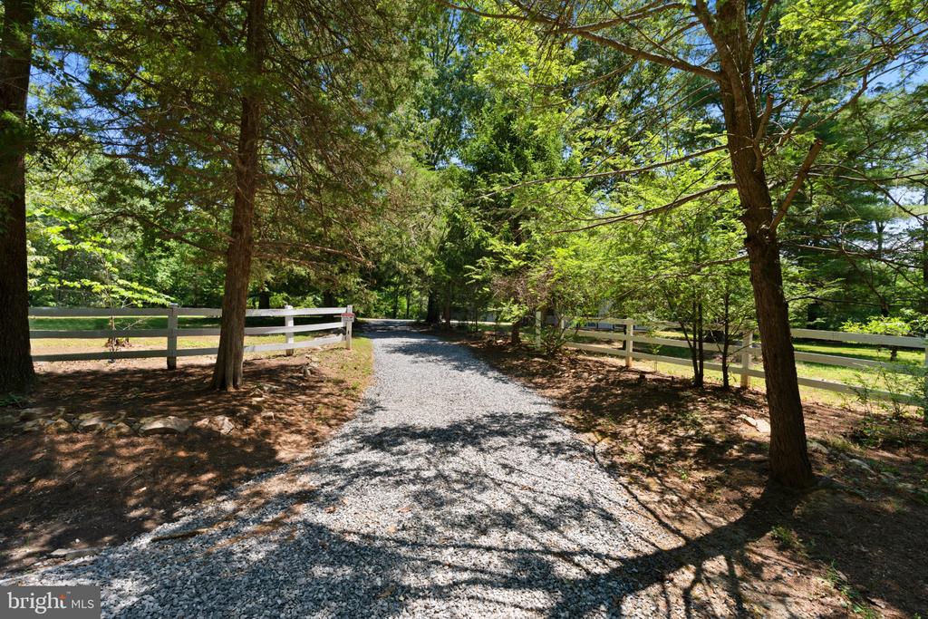 8405 SHIRLEY RD, UNIONVILLE, Virginia 22567, 3 Bedrooms Bedrooms, ,3 BathroomsBathrooms,Residential,8405 SHIRLEY RD,VASP2043304 MLS # VASP2043304