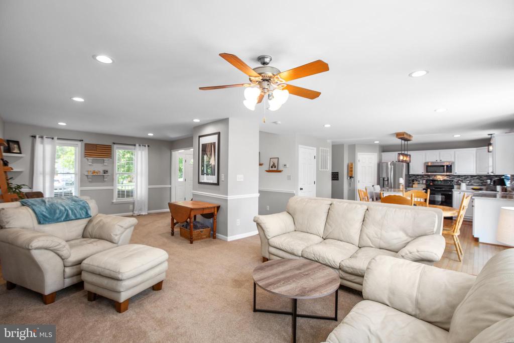 10710 CHANCELLORSVILLE DR, SPOTSYLVANIA, Virginia 22553, 4 Bedrooms Bedrooms, ,3 BathroomsBathrooms,Residential,10710 CHANCELLORSVILLE DR,VASP2043276 MLS # VASP2043276