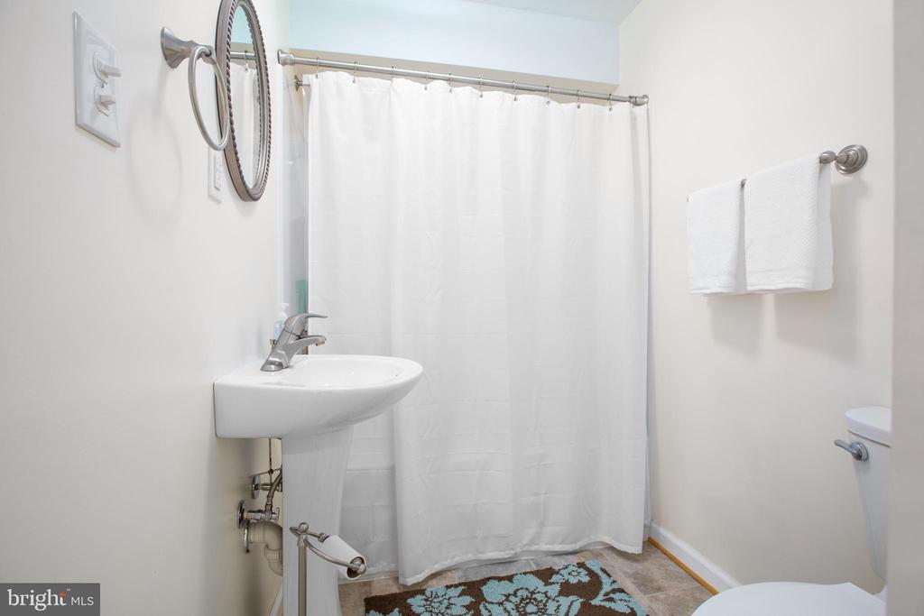 10710 CHANCELLORSVILLE DR, SPOTSYLVANIA, Virginia 22553, 4 Bedrooms Bedrooms, ,3 BathroomsBathrooms,Residential,10710 CHANCELLORSVILLE DR,VASP2043276 MLS # VASP2043276