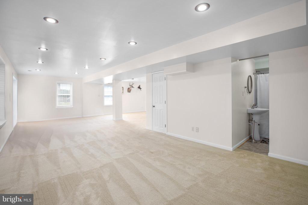 10710 CHANCELLORSVILLE DR, SPOTSYLVANIA, Virginia 22553, 4 Bedrooms Bedrooms, ,3 BathroomsBathrooms,Residential,10710 CHANCELLORSVILLE DR,VASP2043276 MLS # VASP2043276