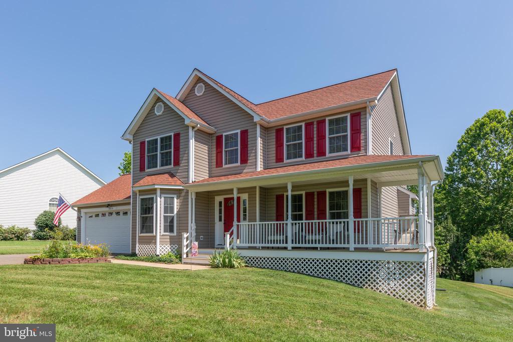 10710 CHANCELLORSVILLE DR, SPOTSYLVANIA, Virginia 22553, 4 Bedrooms Bedrooms, ,3 BathroomsBathrooms,Residential,10710 CHANCELLORSVILLE DR,VASP2043276 MLS # VASP2043276