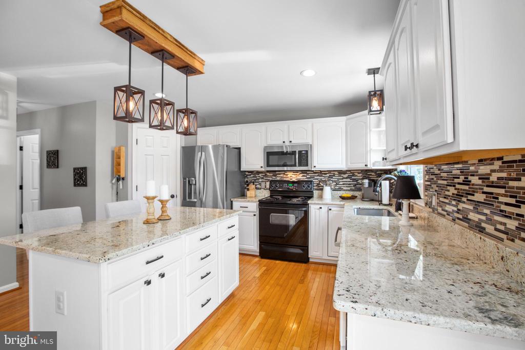 10710 CHANCELLORSVILLE DR, SPOTSYLVANIA, Virginia 22553, 4 Bedrooms Bedrooms, ,3 BathroomsBathrooms,Residential,10710 CHANCELLORSVILLE DR,VASP2043276 MLS # VASP2043276