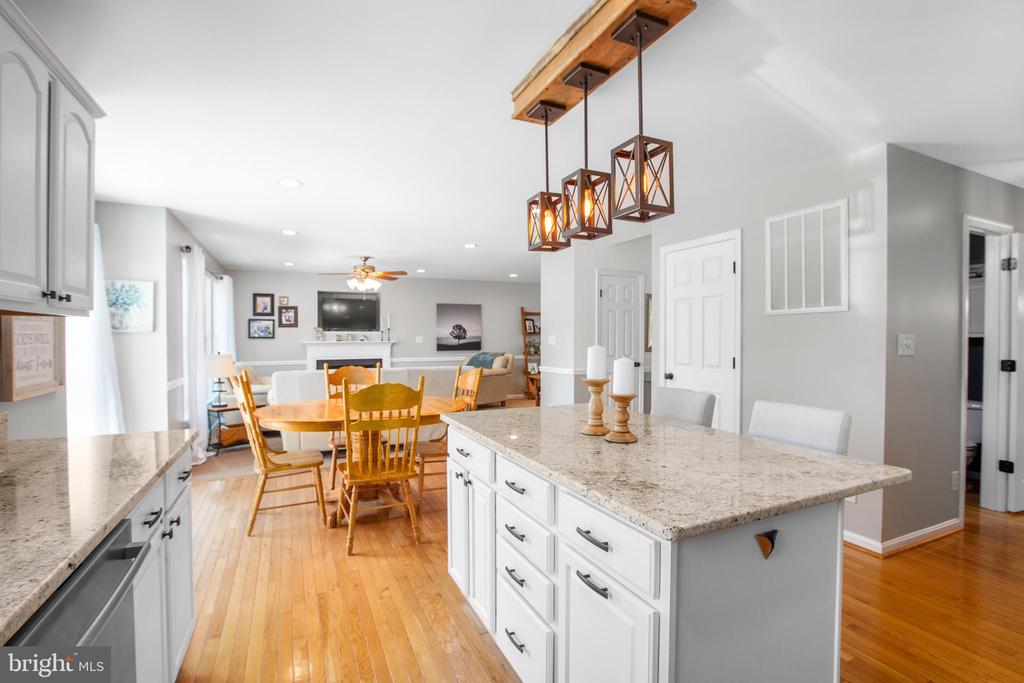10710 CHANCELLORSVILLE DR, SPOTSYLVANIA, Virginia 22553, 4 Bedrooms Bedrooms, ,3 BathroomsBathrooms,Residential,10710 CHANCELLORSVILLE DR,VASP2043276 MLS # VASP2043276