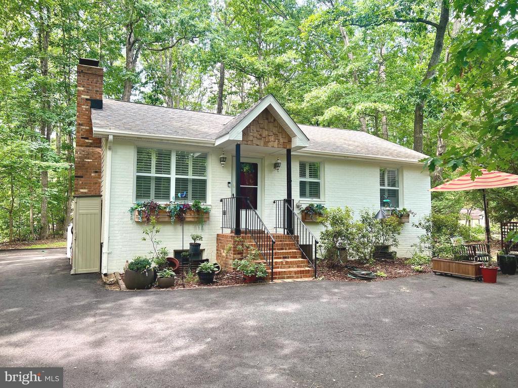 105 TALL PINES AVE, LOCUST GROVE, Virginia 22508, 3 Bedrooms Bedrooms, ,3 BathroomsBathrooms,Residential,105 TALL PINES AVE,VAOR2014596 MLS # VAOR2014596