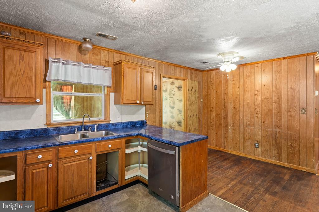 471 TRYME RD, REVA, Virginia 22735, 3 Bedrooms Bedrooms, ,2 BathroomsBathrooms,Residential,471 TRYME RD,VAMA2002844 MLS # VAMA2002844